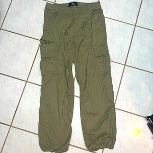 NEW Hollister men’s cargo pants
